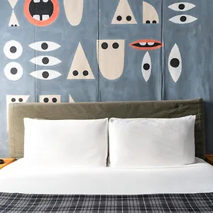 **** Hotel Ace United States